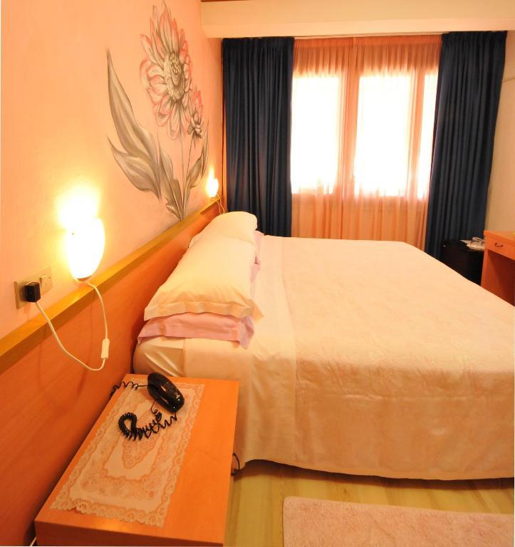 Hotel Manuela Cinquale Habitación foto